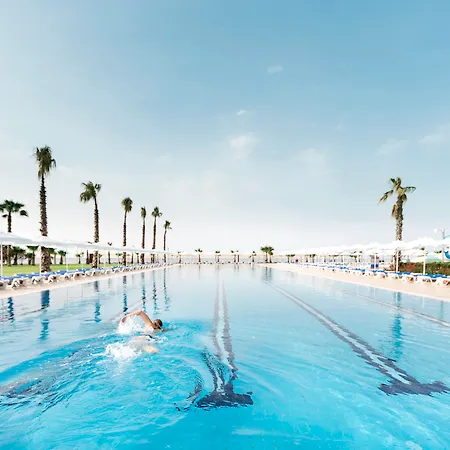 Курортный комплекс Tui Magic Life Masmavi