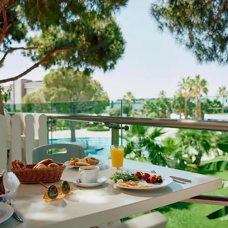 Курортный комплекс Tui Magic Life Masmavi Белек
