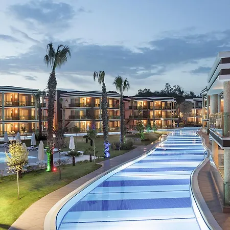 Tui Magic Life Masmavi 度假村