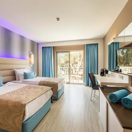 Tui Magic Life Masmavi 5*